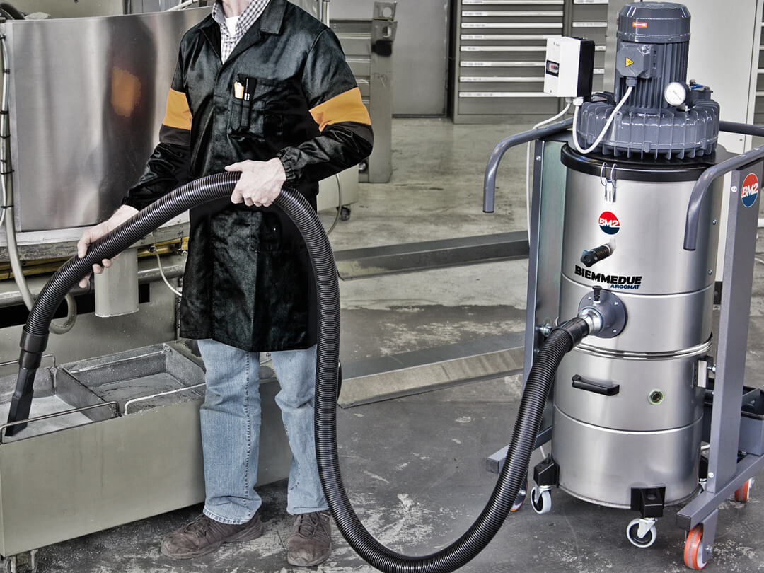 industrial vacuum cleaners